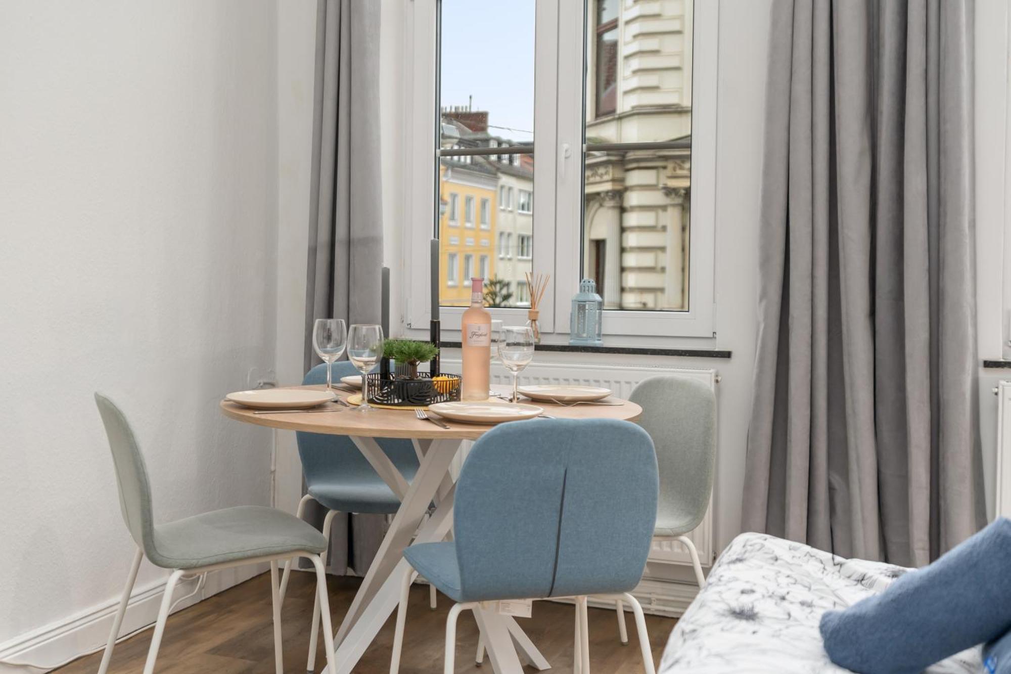 Homey Apartments - Im Viertel Mit Parkplatz BRE Dış mekan fotoğraf